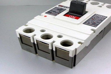 M1-800L/3300塑壳断路器